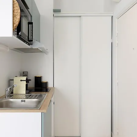 The Sun Yourhosthelper *