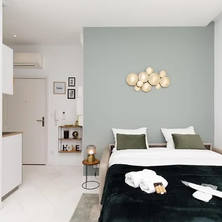 The Sun Yourhosthelper *